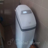 Zamontowany zmiękczacz Ecowater